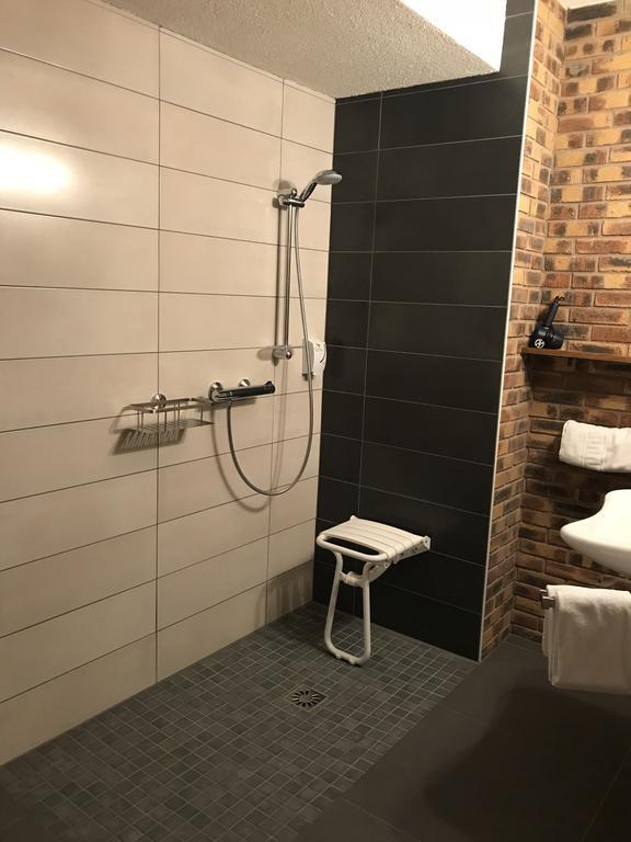 Logis Hotel-restaurant Aux Trois Roses